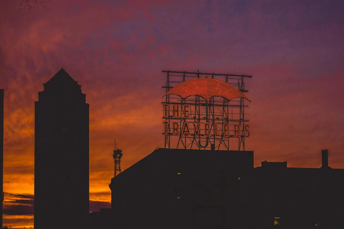 Des Moines dating photography