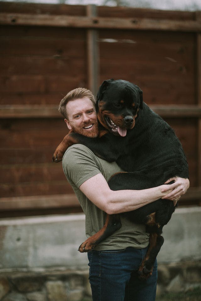 Dating photo with a dog, taken by The Match Artist