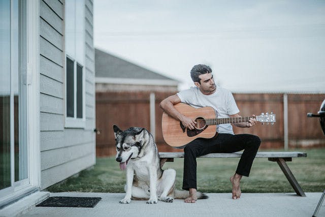 Dating photo with a dog, taken by The Match Artist