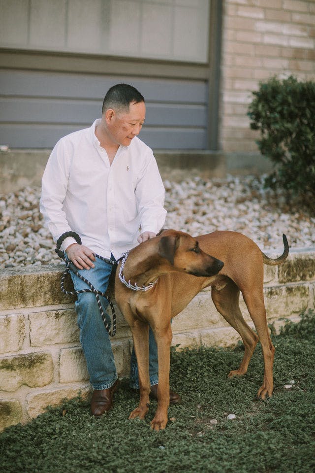 Dating photo with a dog, taken by The Match Artist