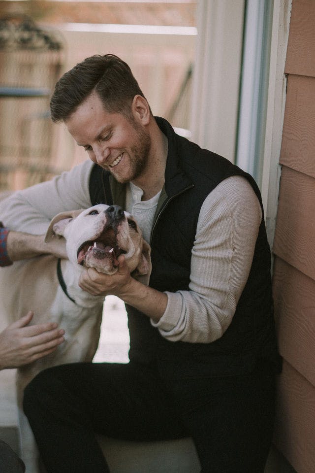 Dating photo with a dog, taken by The Match Artist