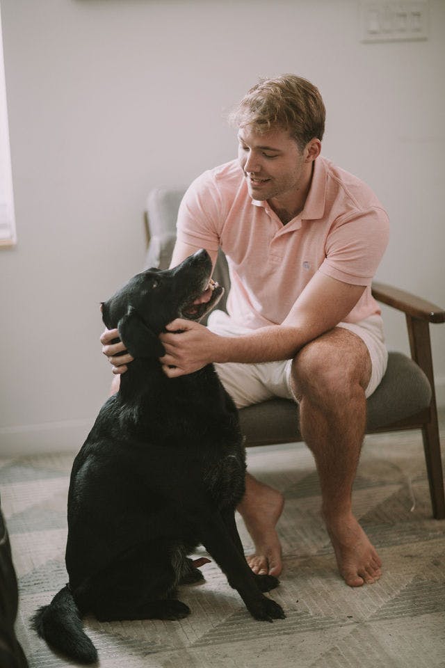 Dating photo with a dog, taken by The Match Artist