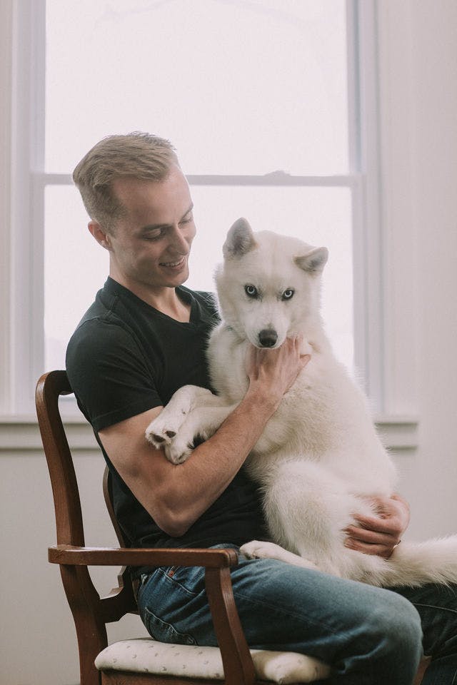 Dating photo with a dog, taken by The Match Artist