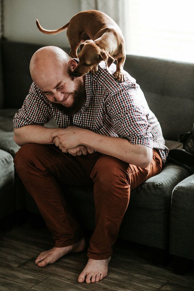 Dating photo with a dog, taken by The Match Artist