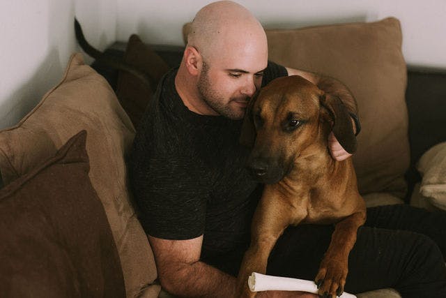 Dating photo with a dog, taken by The Match Artist