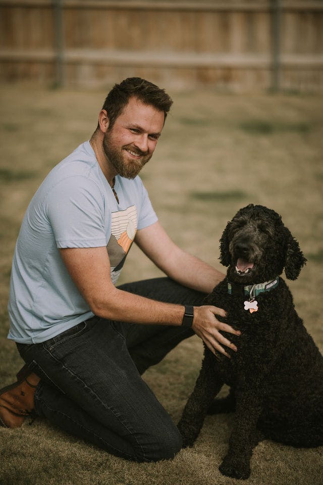 Dating photo with a dog, taken by The Match Artist