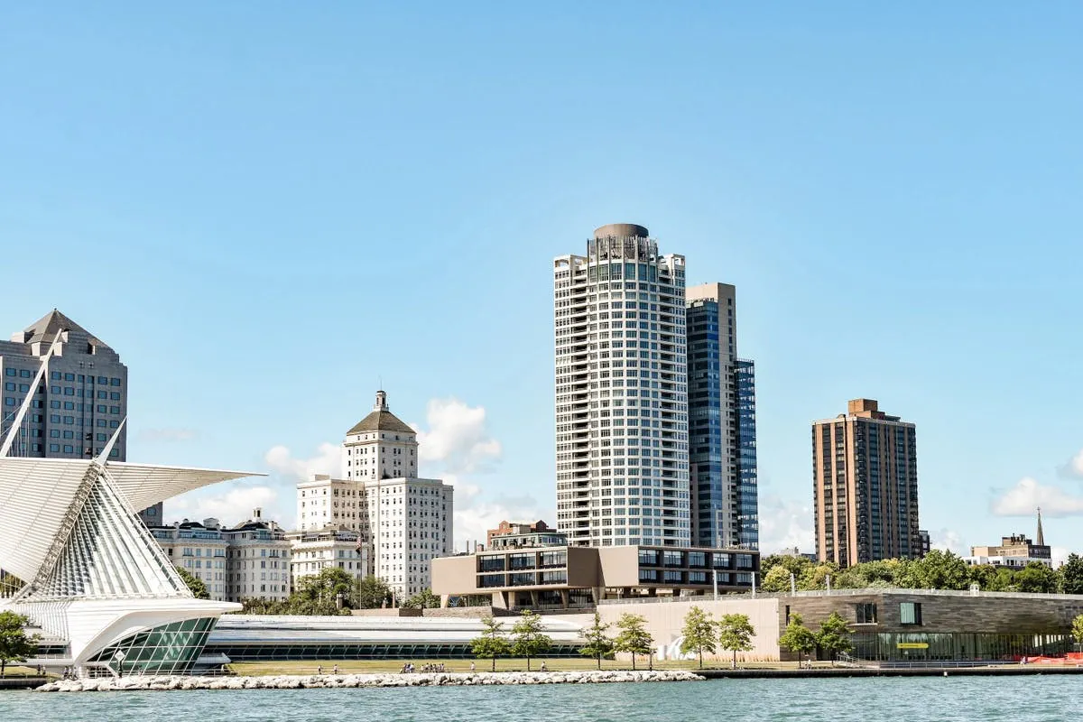 Milwaukee dating photography